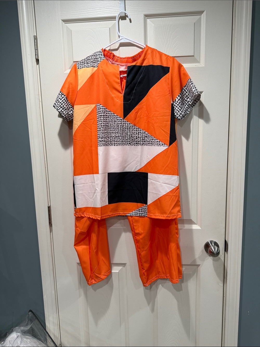 Bold Geometric Orange Women’s Pantset L/XL